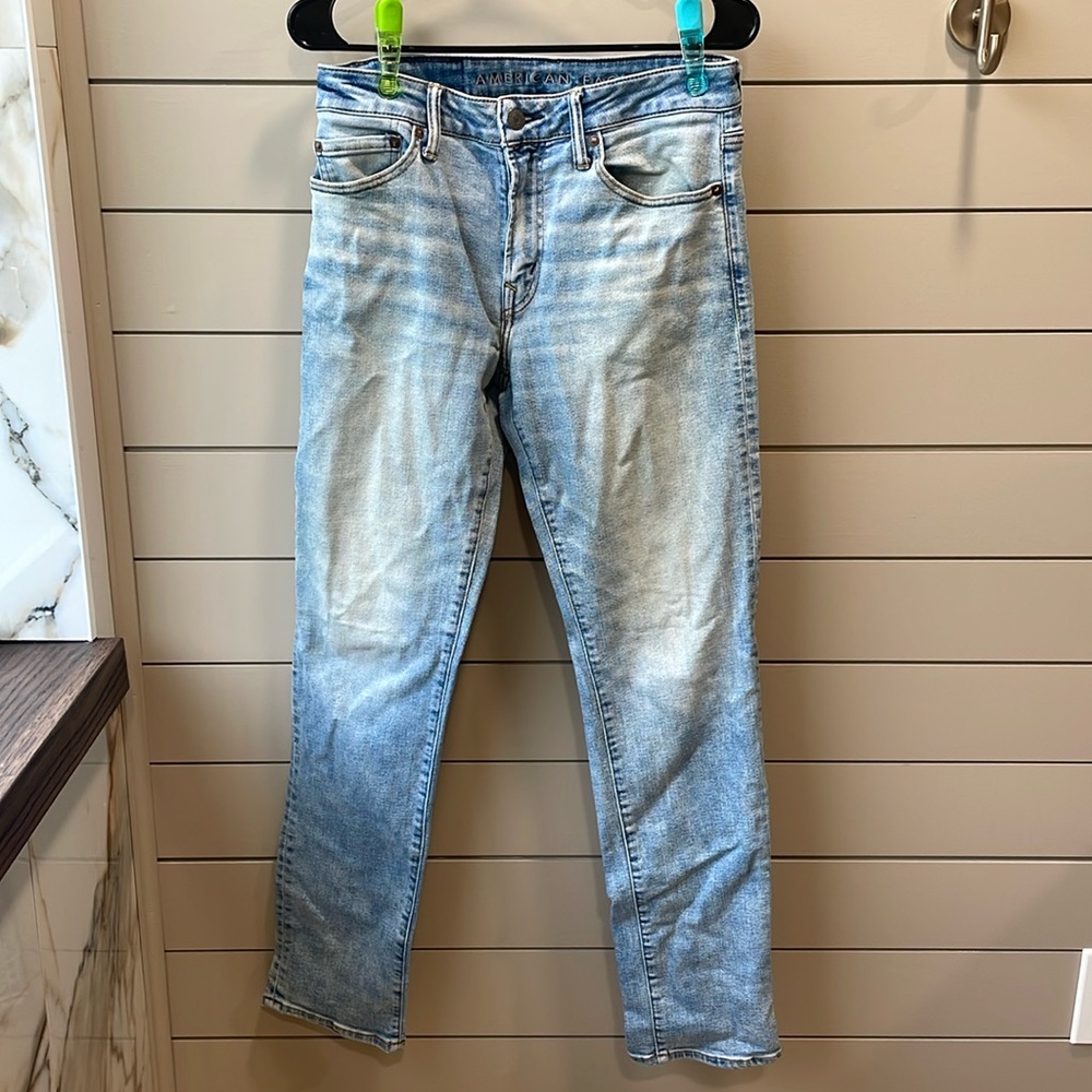 Men’s American Eagle Slim Straight Airflex + 30x32 light wash